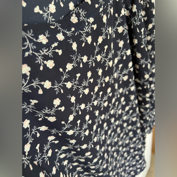 Squareneck floral blouse - Picture 5 of 9